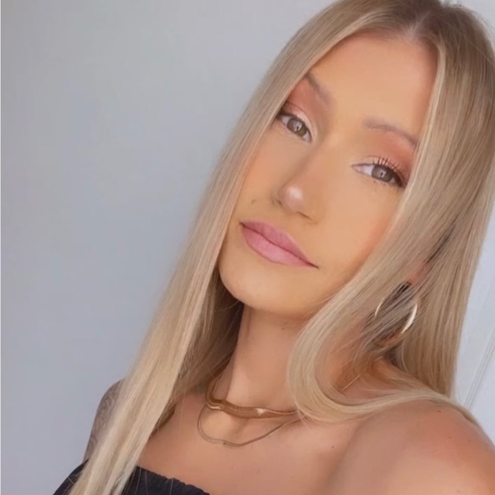 Meet your Posher, Hannah